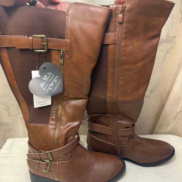 New Women's brown Room of Fashion boot. 9w - Picture 1 of 7